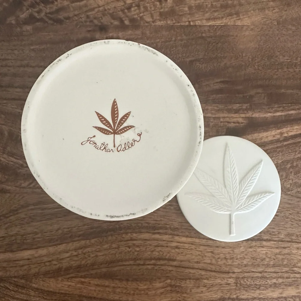 Jonathan Adler Hashish lidded ceramic canister - Picture 4 of 4